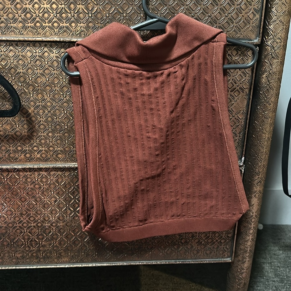 Collared crop top - Picture 3 of 3